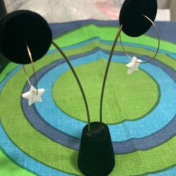 Vinca acrylic and metal star hoops - Picture 2 of 6